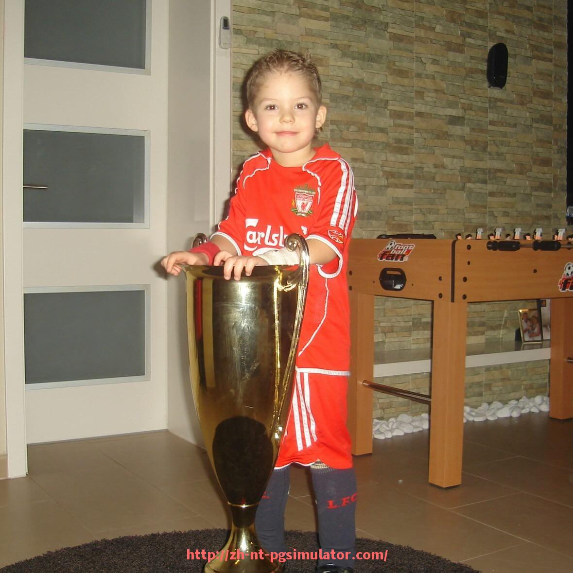 PG电子在线试玩入口-法甲赛事亮点分析:精彩瞬间与关键对决